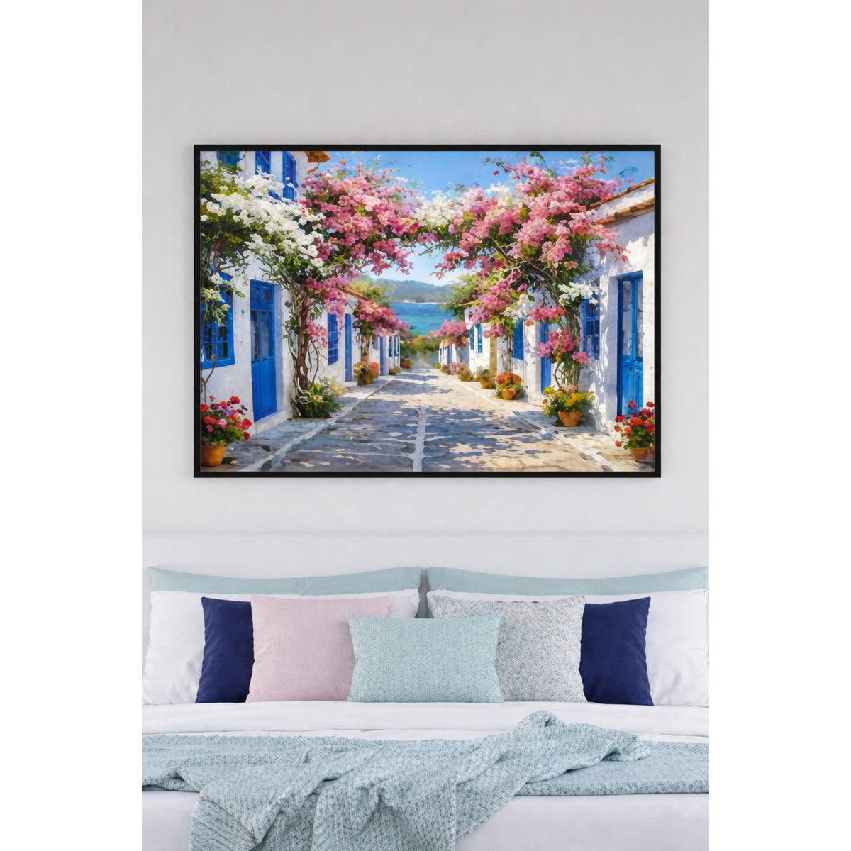 Safir Design Akdeniz Rüyası: Çiçekli Beyaz Sokak Manzarası Çerçeveli Tablo