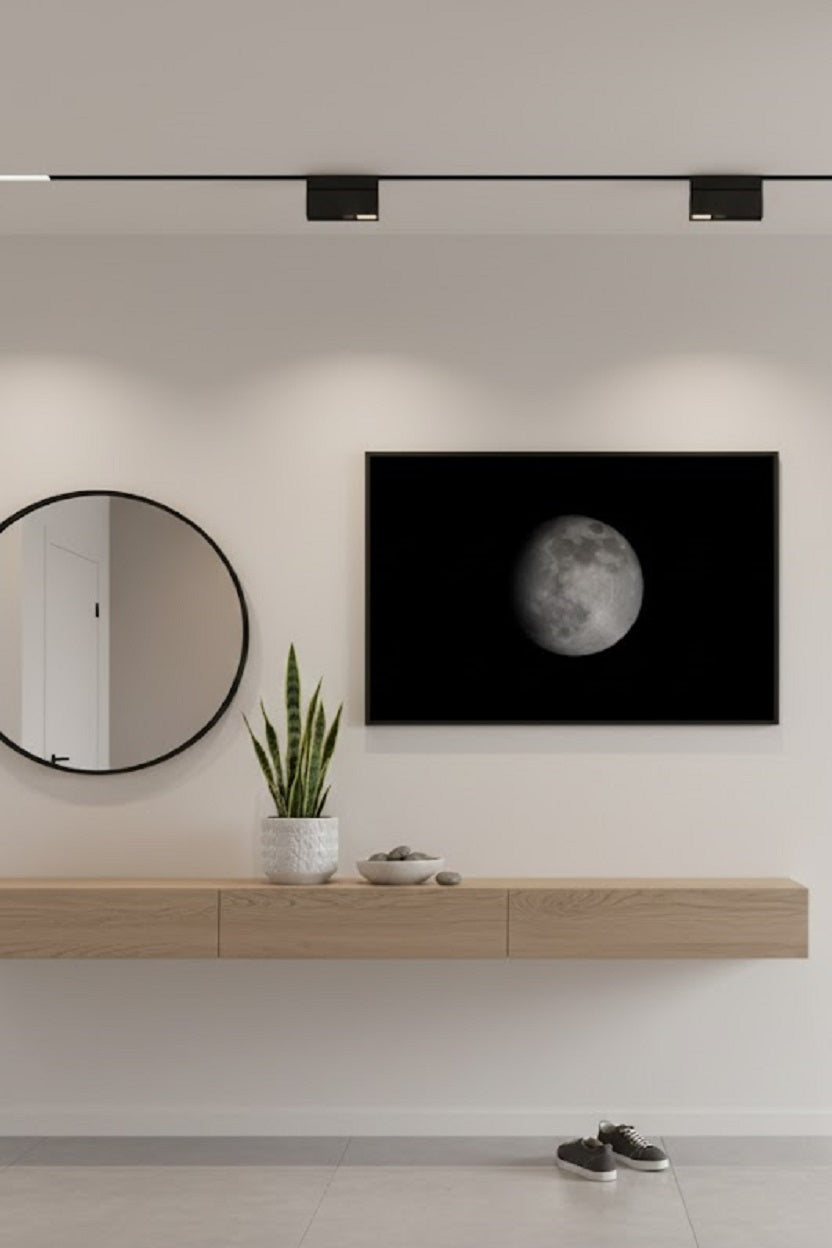 Safir Design Modern Parlayan Ay Temalı Siyah Çerçeveli Tablo
